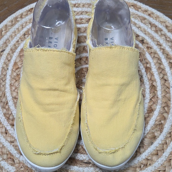 Vionic Beach Malibu Slip On Casual Shoes, Size 8 - Picture 3 of 9